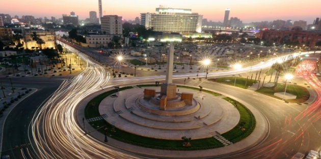 Sisi'nin 'yeni Tahrir Meydanı' projesine tepki: Halka yabancılaştırıldı
