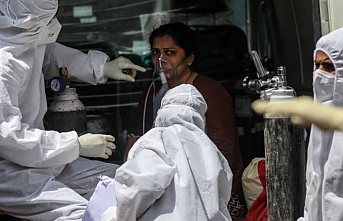 Endonezya'da oksijen krizi: 60'tan fazla...