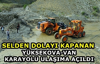 Selden Dolayı Kapanan Yüksekova-Van Karayolu Ulaşıma...