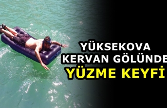 Yüksekova Kervan Gölünde Yüzme Keyfi