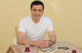 Demirtaş: Herkes HDP’ye iğneyi görüyor da kocaman...