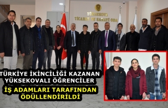 Türkiye İkinciliği Kazanan Yüksekovalı Öğrenciler İş Adamları Tarafından Ödüllendirildi