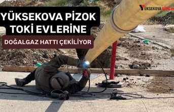 Yüksekova Pizok evlerine doğalgaz hattı çekilmeye...