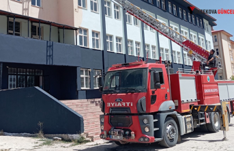 Esendere Belediyesi'nden Eğitime Anlamlı Destek: Yüksekova'daki Ortaokulun Boya İhtiyacı Karşılandı