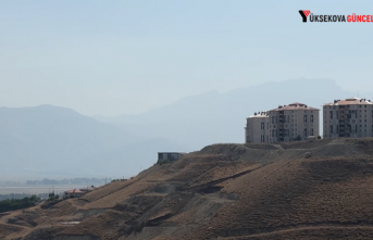 Yüksekova'yı Toz Bulutu Kapladı: Cilo Dağları...