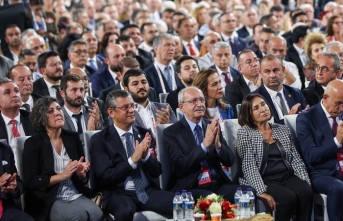 CHP kurmaylarından "erteleme" kararına...