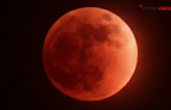 Yüksekova'da Ay Tutulması Heyecanı