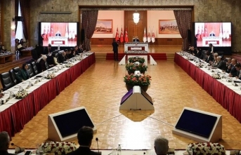 Komisyonun 15’inci toplantısı başladı: Gençler bu komisyona ve sürece güvenmiyor; Demirtaş’ın dahil edilmemesi eksiklik