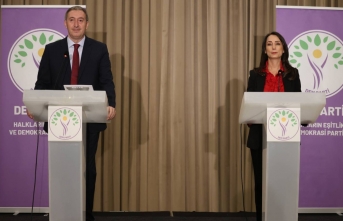 PKK'nın Türkiye'den çekilme kararından sonra DEM Parti'den ilk açıklama