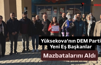 Yüksekova’nın DEM Parti Yeni Eş Başkanlar Mazbatalarını Aldı