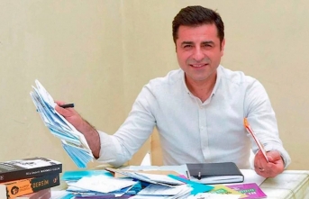 DEM Partili Cengiz Çandar: Demirtaş'ın tahliyesi önümüzdeki günlerde belki de saatler içinde olabilir