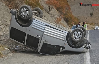 Hakkari karayolunda kaza: 2 Yaralı