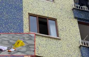 Diyarbakır’da bir anne, 2 aylık bebeğini pencereden...