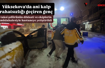 Yüksekova’da ani kalp rahatsızlığı geçiren genç, taksi şoförünün dikkati ve ekiplerin müdahalesiyle hastaneye yetiştirildi