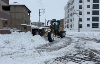 Yüksekova’da Karla Mücadele Çalışmaları Aralıksız...