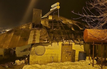 Derecik’te Ev Yangını, Komşular Seferber Oldu