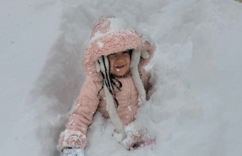Hakkari Valiliği'nden Kar Yağışı ve Çığ...