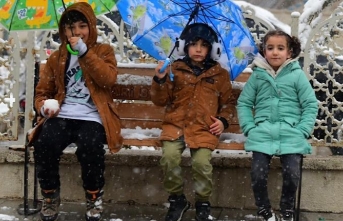 Hakkâri’de Eğitime 1 Gün Ara verildi