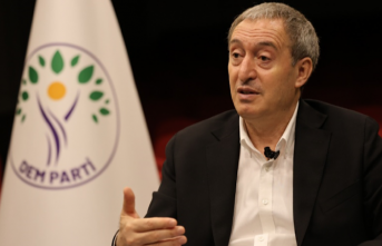 Kürtlerin yaşadığı duygu kırılmasını görmeyenlere...