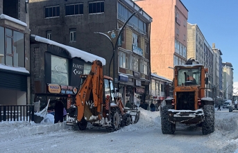Yüksekova Belediyesi’nden Kar Temizliği Uyarısı