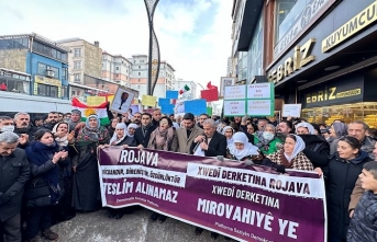 Yüksekova’da Rojava’ya Dayanışma Yürüyüşü...