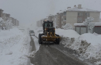 Hakkâri’de 71 Köy ve 139 Mezra Yolu Kar Nedeniyle Ulaşıma Kapandı