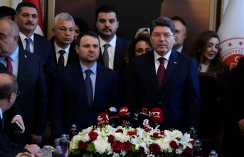 Kabine değişikliği sonrası bakanlık devir teslimleri başladı