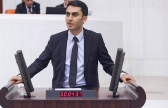 Milletvekilli Vezir Parlak, Yüksekova Havaalanı’ndaki...