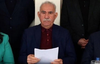 Öcalan: Basın mensuplarıyla röportaj yapma gibi...