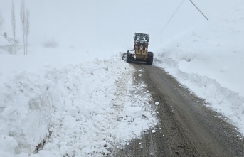 Hakkari’de 17 Köy ve 44 Mezra Yolu Ulaşıma Kapandı