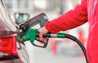 Yeni indirim yapılmıştı: Motorinde tabelada okkalı...