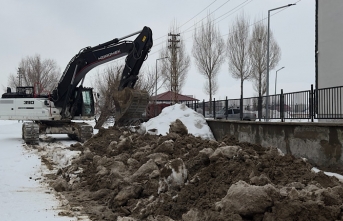 Yüksekova Belediyesi’nden Su Taşkınlarına Karşı Yoğun Mesai