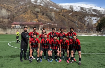 Yüksekova Belediyespor Şemdinlispor’u 3-0 mağlup...