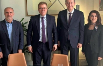 DEM Parti heyetinden Fransa’da diplomatik temaslar