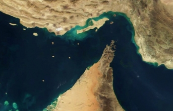 İran Hürmüz Boğazı’nı yeniden kapattı