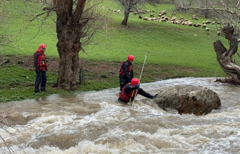 Şemdinli’de Kaybolan 8 Yaşındaki Çocuk İçin...