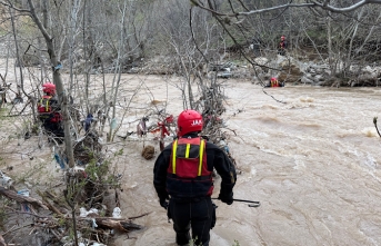 Şemdinli’de kaybolan çocuk için aramalar 3. gününde