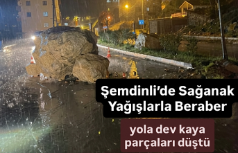Şemdinli’de Sağanak Yağışlarla Beraber Yola...