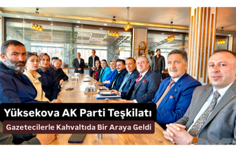 Yüksekova AK Parti Teşkilatı Gazetecilerle Kahvaltıda...