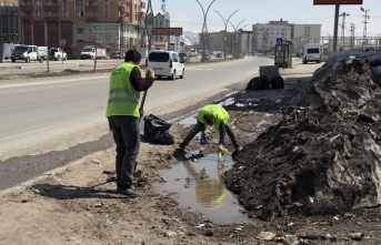 Yüksekova’da Bahar Temizliği Çalışmaları Devam Ediyor