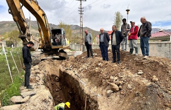 Yüksekova Belediyesi’nden Üç Mahallede Kanalizasyon Hamlesi