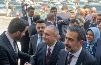 3 belediye başkanı AK Parti’ye katıldı