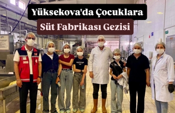 Yüksekova'da Çocuklara Süt Fabrikası Gezisi