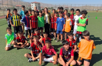 Eşbaşkan Kırmızıgül’den Yaz Spor Okulu Öğrencilerine...