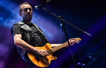 Haluk Levent gözaltına alındı