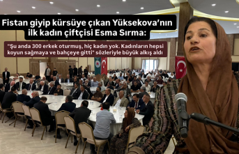 Fistan giyip kürsüye çıkan Yüksekova’nın ilk kadın çiftçisi Esma Sırma: "Şu anda 300 erkek oturmuş, hiç kadın yok. Kadınların hepsi koyun sağmaya ve bahçeye gitti" sözleriyle büyük alkış aldı