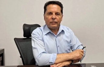 Ahmet Özer, YENİ Parti’ye geçtiğini duyurdu