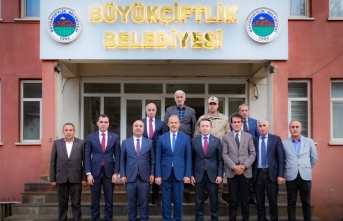 Hakkâri Valisi Taşyapan’dan Büyükçiftlik Belediyesi’ne...