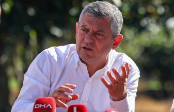 Özgür Özel: Fon skandalında aktif bir bakan var, teyit edince açıklayacağız