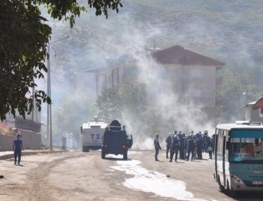 BİNGÖL'DE BİRİ AĞIR İKİ ÇOCUK YARALANDI